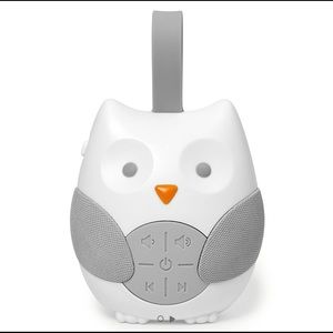Skip Hop stroll and go portable owl baby soother